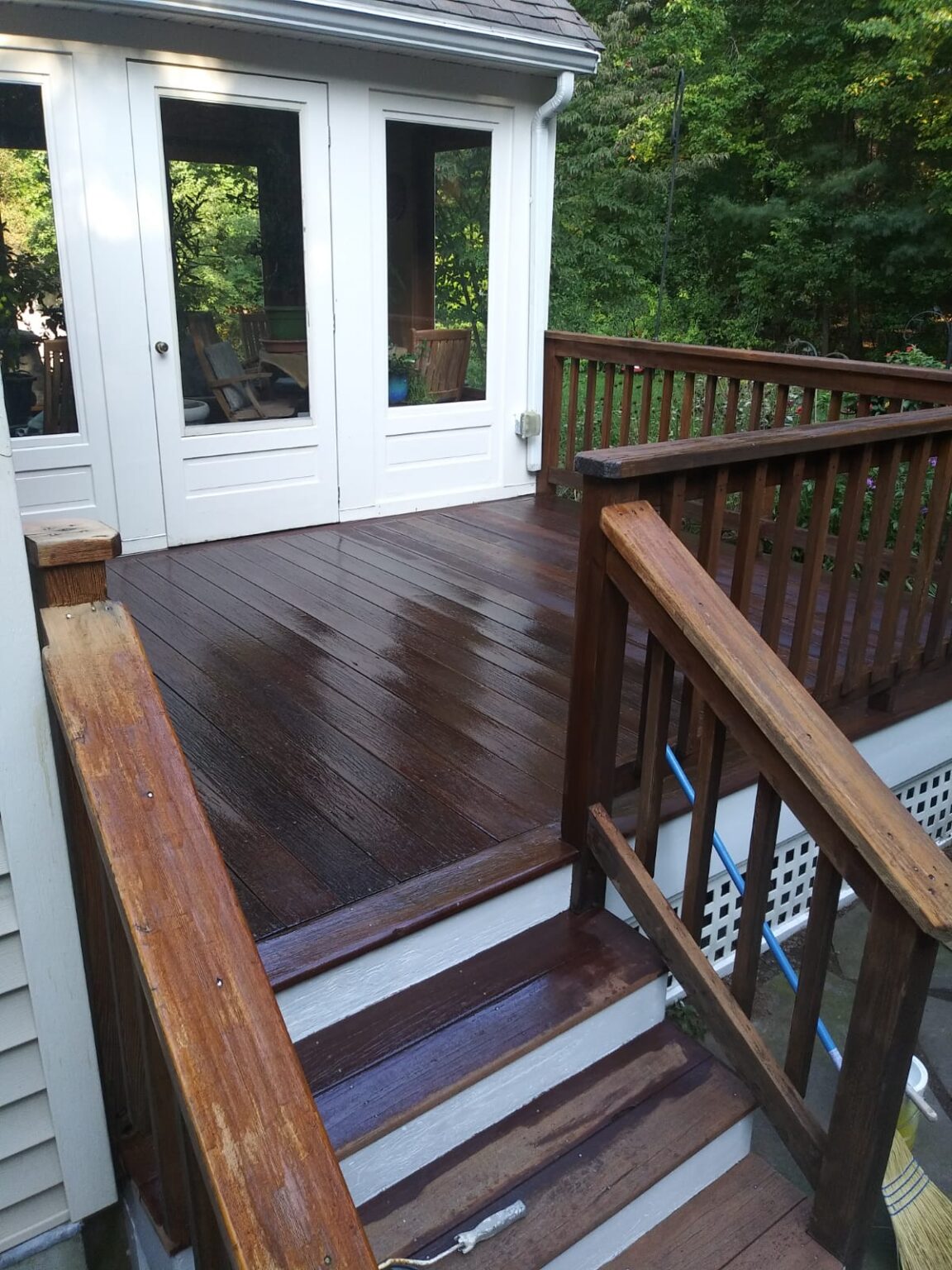Deck stairs after refinishing